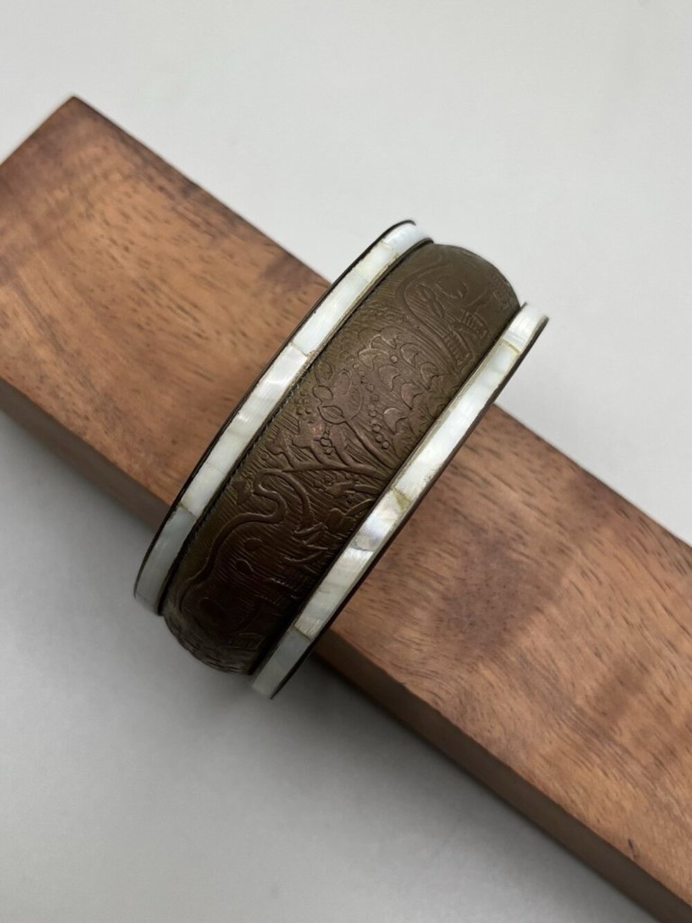 Vintage Brass Elephant Bangle Bracelet Mother of Pearl Inlay Wide Boho Cuff
